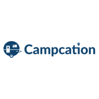 Logo Campcation, plateforme de réservation camping scandinave